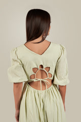 YENU-Cut out detail Midi dress, with puff sleeve