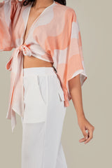 SOLA-WAVE PRINT TIE-FRONT TOP