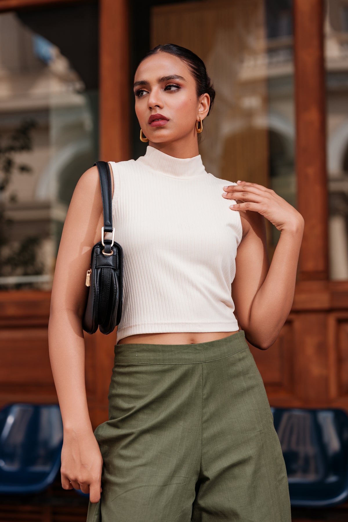 HIGH NECK CROP TOP