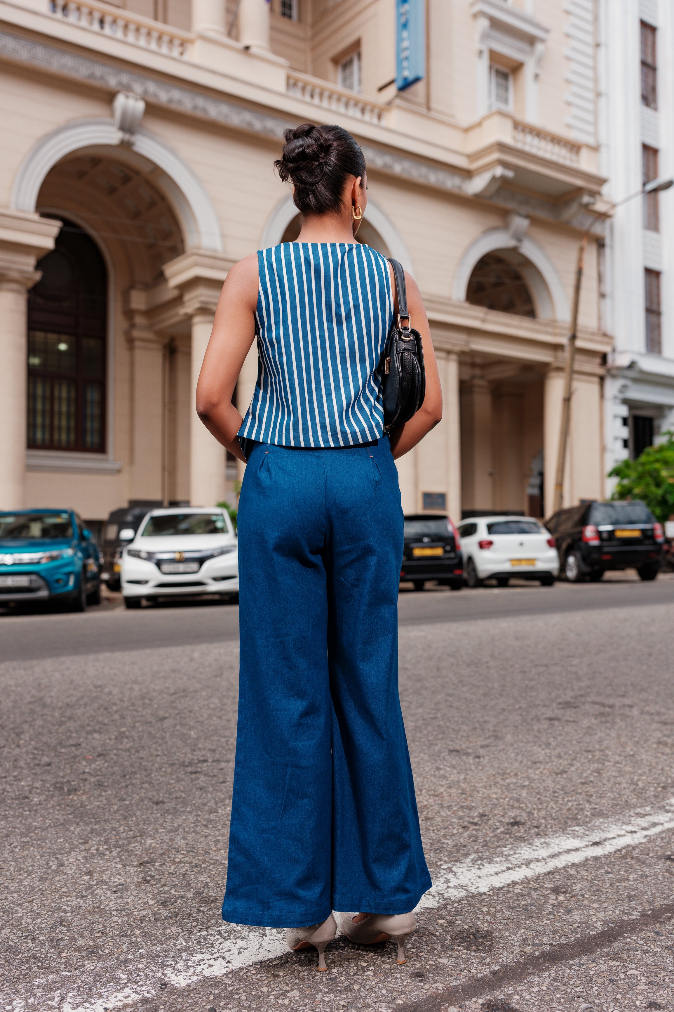 CONTARST DETAIL PANT