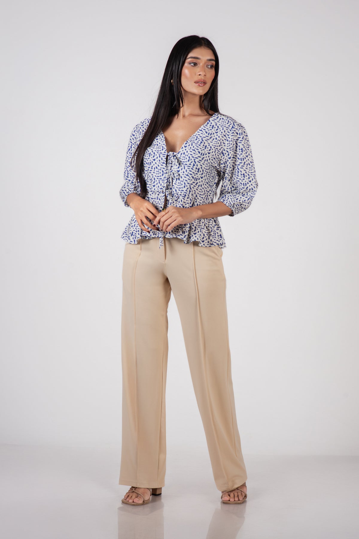 SOFIA -Front Tie Breeze Top