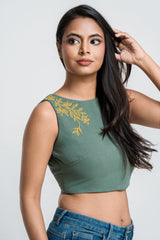 SHEA - EMBROIDED CROPTOP