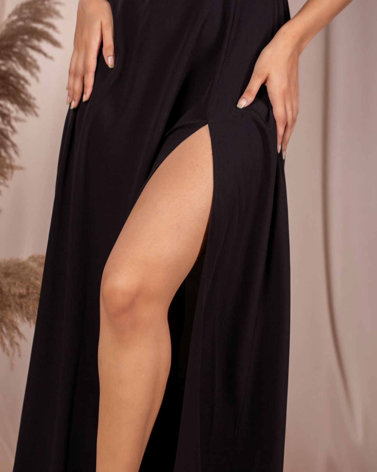 Victoria High Slit Black Dress – Slay Global