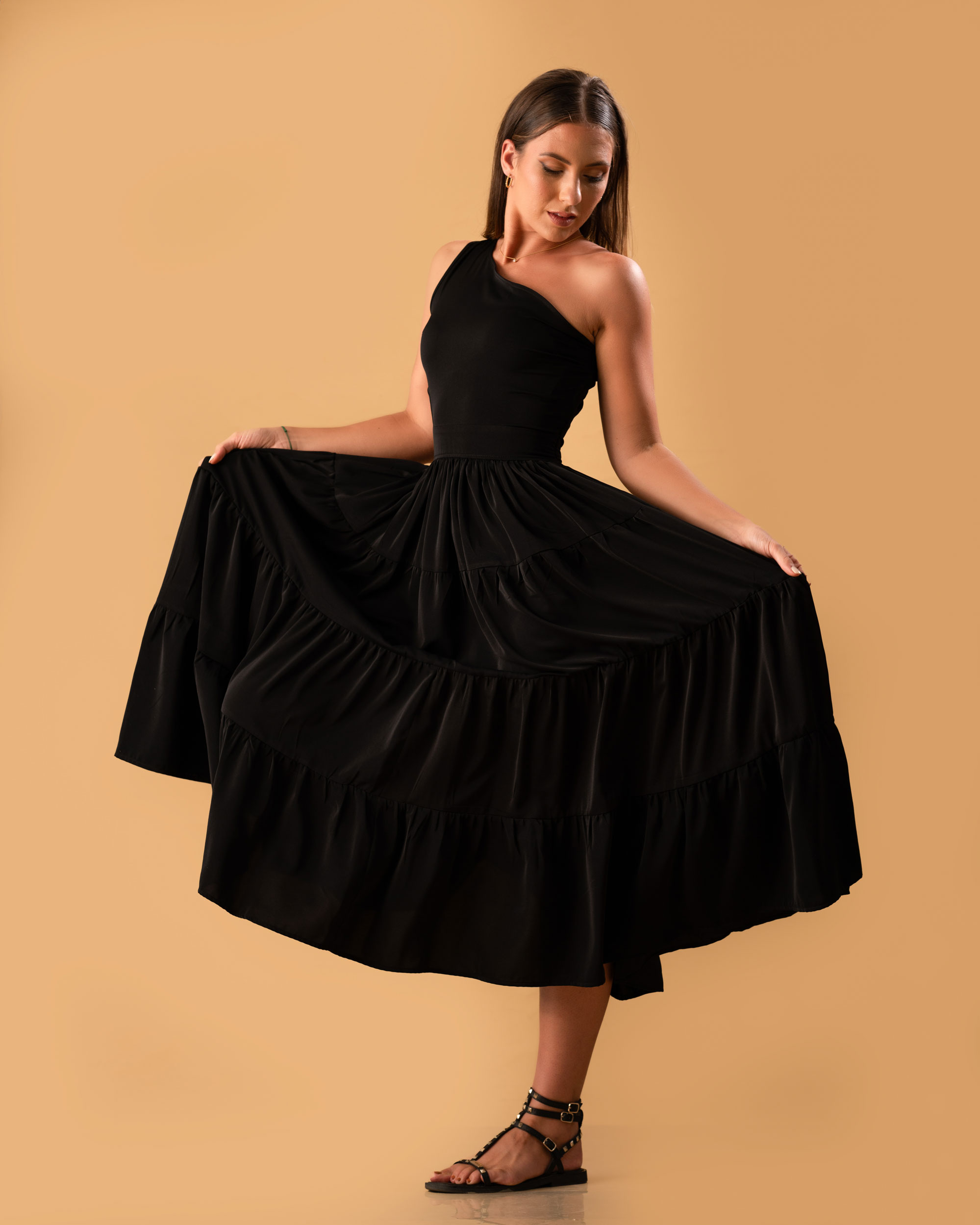 Lynn Detailed Midi Dress – Black
